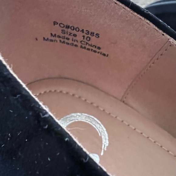 Journee Elegant Black Women's Heels - Picture 3 of 4